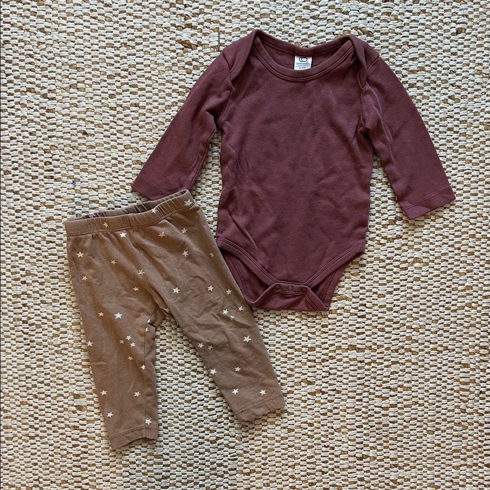 Colored Organics outfit